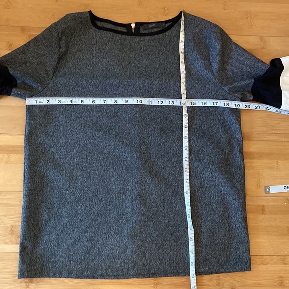 THML NWOT SizenSmall Mixed Media White & Gray W/ White Ruffled 3/4 Sleeve - Picture 5 of 8